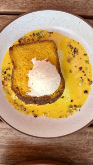 Mango saffron anglais   at Mallow - Canary Wharf in East London