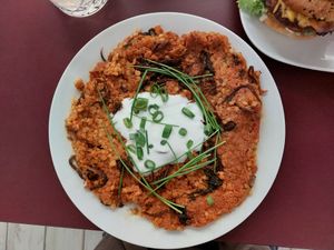 Krémové pečené „kuracie“ orzo (z týždenného menu) at veganaf in Banska Bystrica