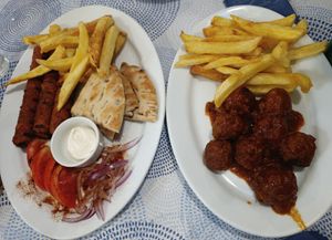 Vegan kebabs and vegan meatballs plate at T' Agnantio in Nikitas