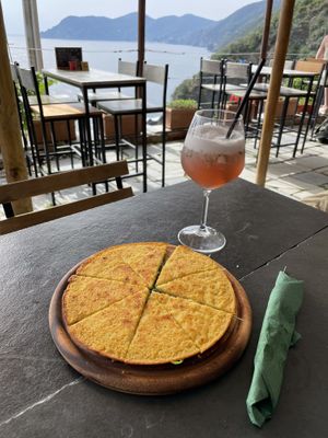 Farinata with a view  at Marina di Corniglia Bar in Corniglia