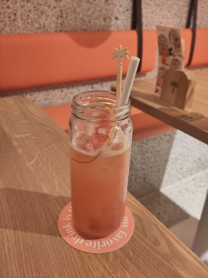 Nicht zu süß. Einfach frisch at Hulala in Dusseldorf