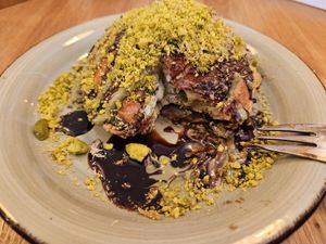 Pistachio Ice Bun (so good 🤩) #Veganuary at Hulala in Dusseldorf