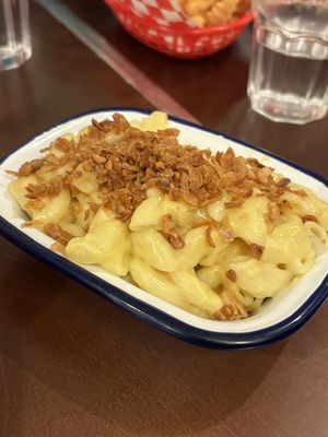 Mac n cheeze   at Dimpsy's Diner in Plymouth