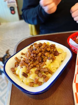 Mac & cheese and bacon bits   at Dimpsy's Diner in Plymouth