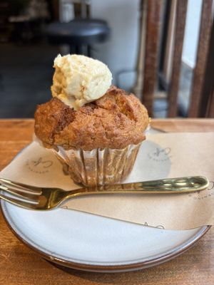 Carrot cake muffin  at Café Morning Box - カフェモーニングボックス in Osaka
