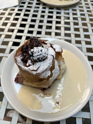 Brombeerstrudel  at Poushe in Regensburg