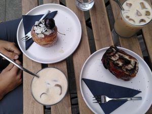  at Crave Coffee & Bakery in Rotterdam