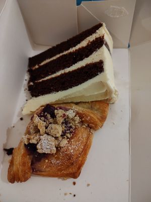  at Crave Coffee & Bakery in Rotterdam