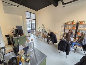 Interior at Crave Coffee & Bakery in Rotterdam