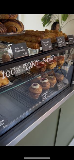 counter  at Crave Coffee & Bakery in Rotterdam