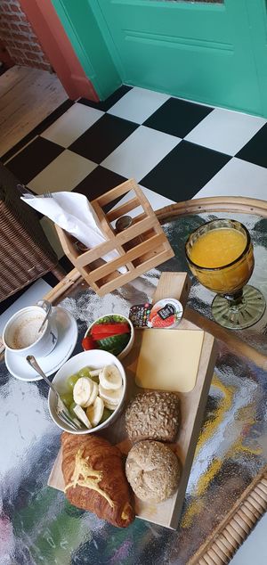  at SMÛK lunch & zo - Maybe closed in The Hague