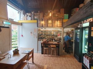  at Nincomsoup in Hythe