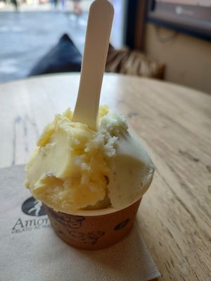 Lime & basil with orange and cinnamon at Amorino in Prague