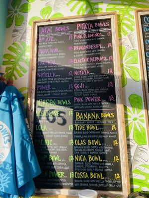 Menu  at Playa Bowls - N Hamilton Rd in Columbus