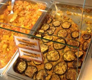 only (warm) vegan option; Roast aubergines (dish recommended by the dietitian says the first text) at Bioforma Restaurant in Funchal