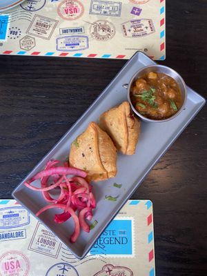 samosas  at Kailash Parbat in Amsterdam