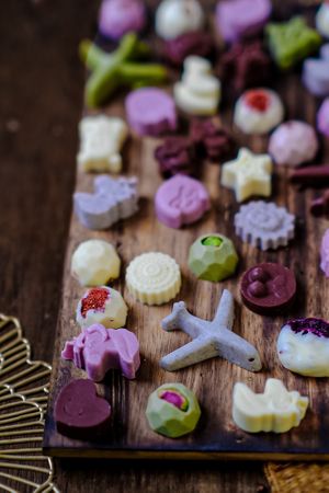 Variety of vegan white chocolate at Seeds of Dreams in Koh Phangan