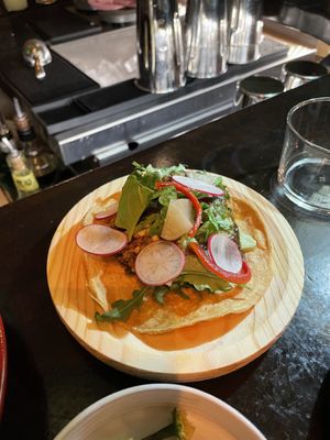 Pointed cabbage tacos  at Maa' deyo in Hamburg