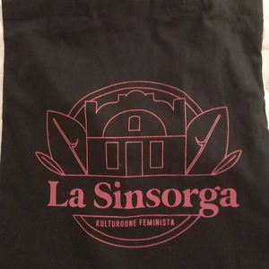 Tote bag (10 euros) at La Sinsorga - Cultural Space in Bilbao