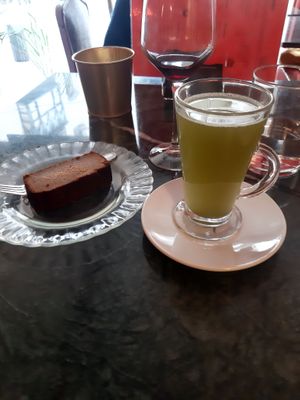 Bizcocho de limón  at La Sinsorga - Cultural Space in Bilbao