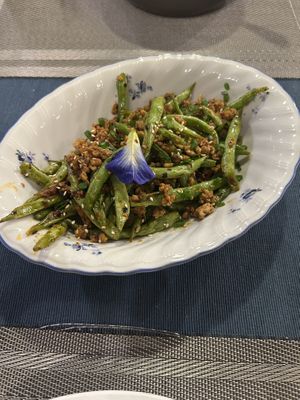 Pan fried green beans  at Na Vayla PaPlern Hotel in Bangkok