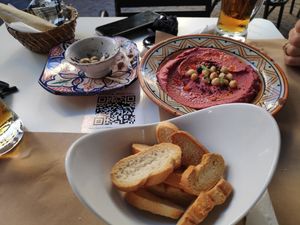 Hummus at Arte y Sabor in Sevilla
