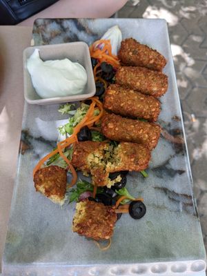 Falafel at Arte y Sabor in Sevilla