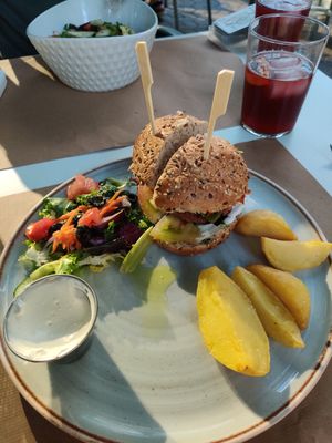Pea protein burger at Arte y Sabor in Sevilla