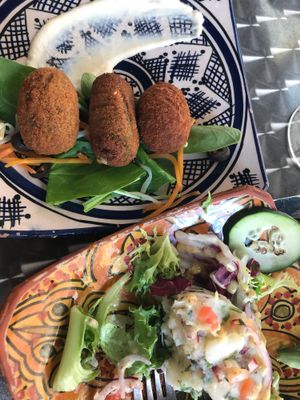 Croquettes with mushroom and spinach and cold Spanish potato salad at Arte y Sabor in Sevilla