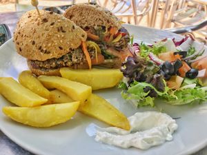 Vegan Quinoa Burger at Arte y Sabor in Sevilla