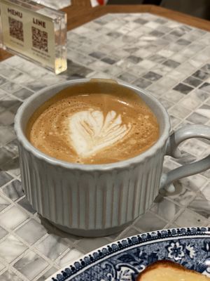 Latte  at Toriba Coffee in Tokyo