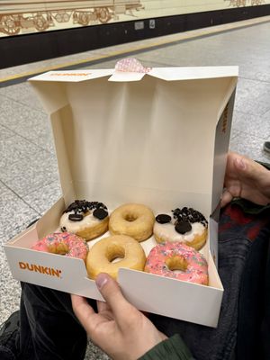   at Dunkin' - München Stachus Passagen in Munich