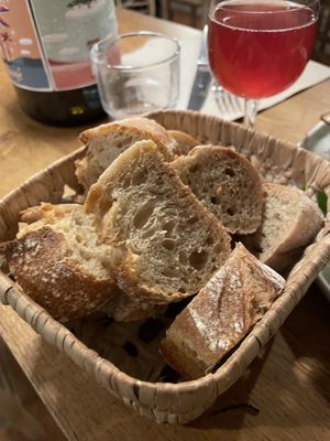 Bread (and lovely wine)  at L'Abri in Marseille