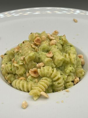 Fusilli al pesto di verza e nocciole tostate at PURA Smart Veg Farmhouse - Il Rifugio Pecorella in Alvignano