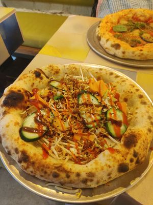 Bang Me Pretty at Pretty Pizza in Munich