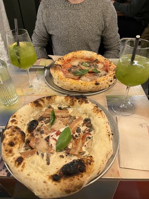 Pizza und Basilikum Spritz   at Pretty Pizza in Munich