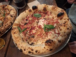 Fat Boy Slim at Pretty Pizza in Munich