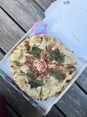 Reggae Miller  at Pretty Pizza in Munich