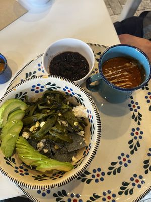   at Frida Chilaquiles Contry   in Monterrey