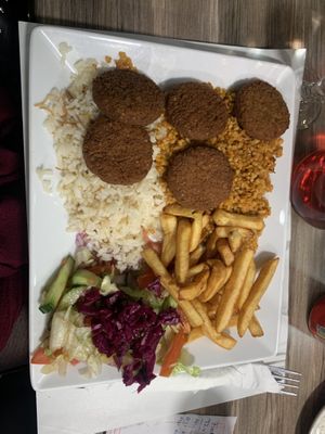 Assiette falafels (vegan)  at Restaurant Le Bodrum in Marseille