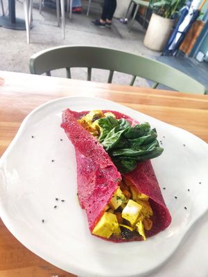 Curry tofu crepe with coconut yogurt at Artesano 81 by Crepes & Waffles in Cundinamarca