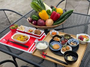 Our vegan meal is served as old Japanse food style with small plates(Kobachi), and Vegetarian foods containning dairy products, which are provided as inflight meals of Japan Airlin at DiningPort GORYOKAKU in Narita
