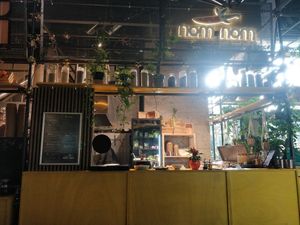 Inside II at Nom Nom in Bucharest