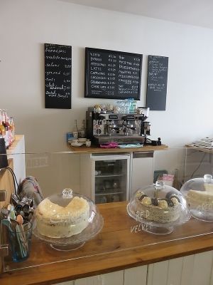 counter at Heavenly Cupcakes in Rotterdam