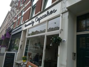 The outside at Heavenly Cupcakes in Rotterdam