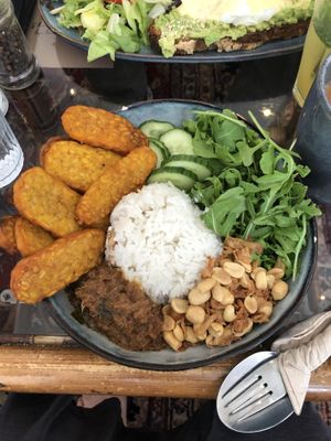 Nasi Lemak bowl with rendang sauce and tempeh   at Ain Cafe in Cologne