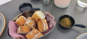 Vegan bread and zatar at Kubba Levantin in Aqaba