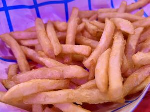 A huge portion of particularly good fries  at Dale and Dollops in Ocean Grove