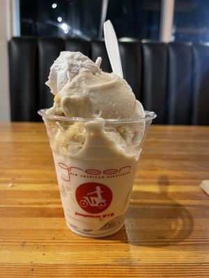 Banana cream pie tsoynami   at Green New American Vegetarian in Tempe