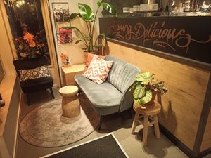 Front of the shop at Bijzonder Frietwerk in Dordrecht